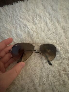 Women’s raybans sunglasses